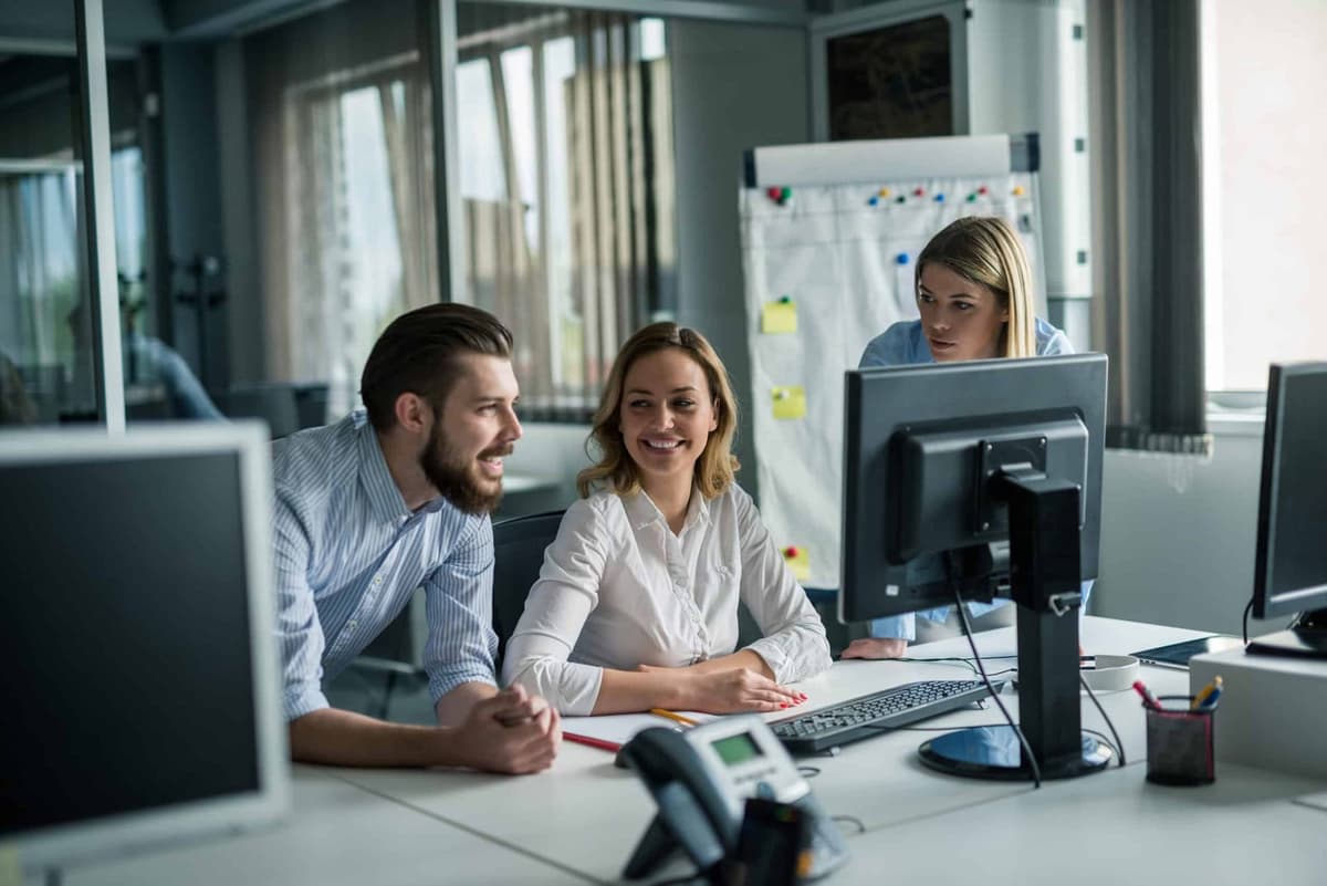 Agence web ou freelance : comment bien choisir au Québec ?